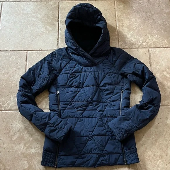 Lululemon Fluffed Up Pullover - Picture 2 of 7